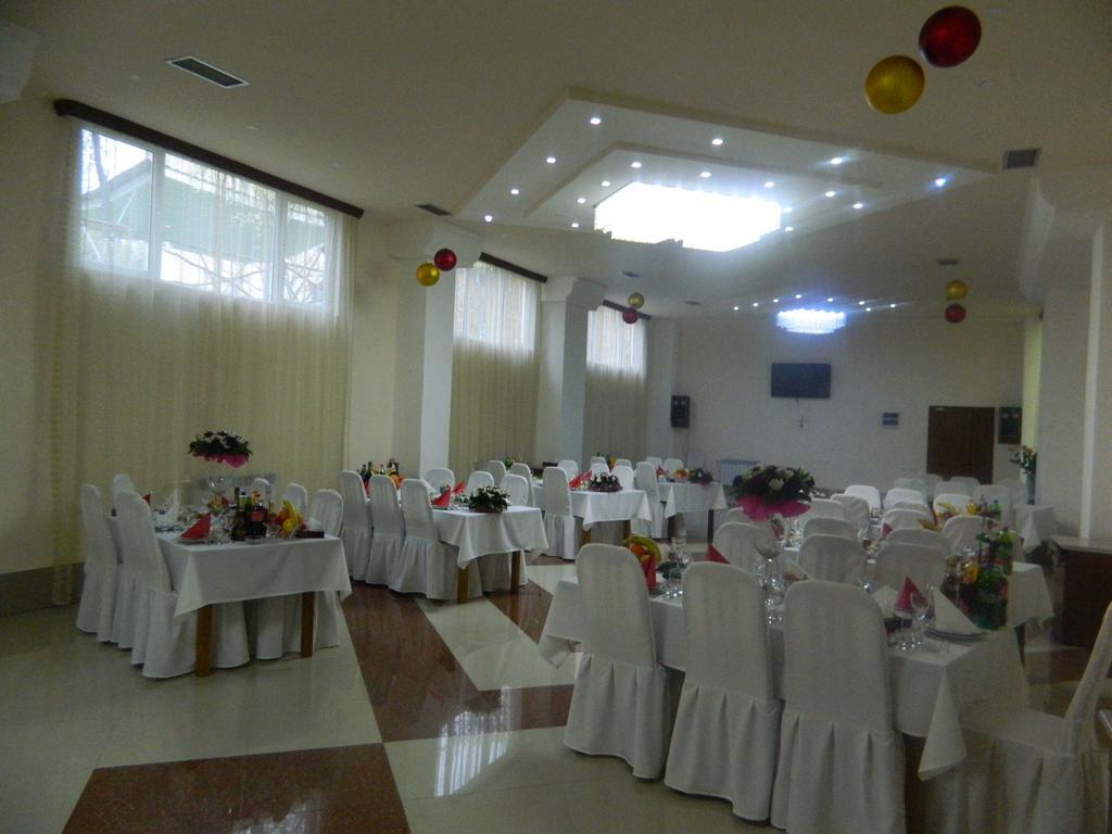 Gayane Hotel อาลาแวร์ดิ ภายนอก รูปภาพ