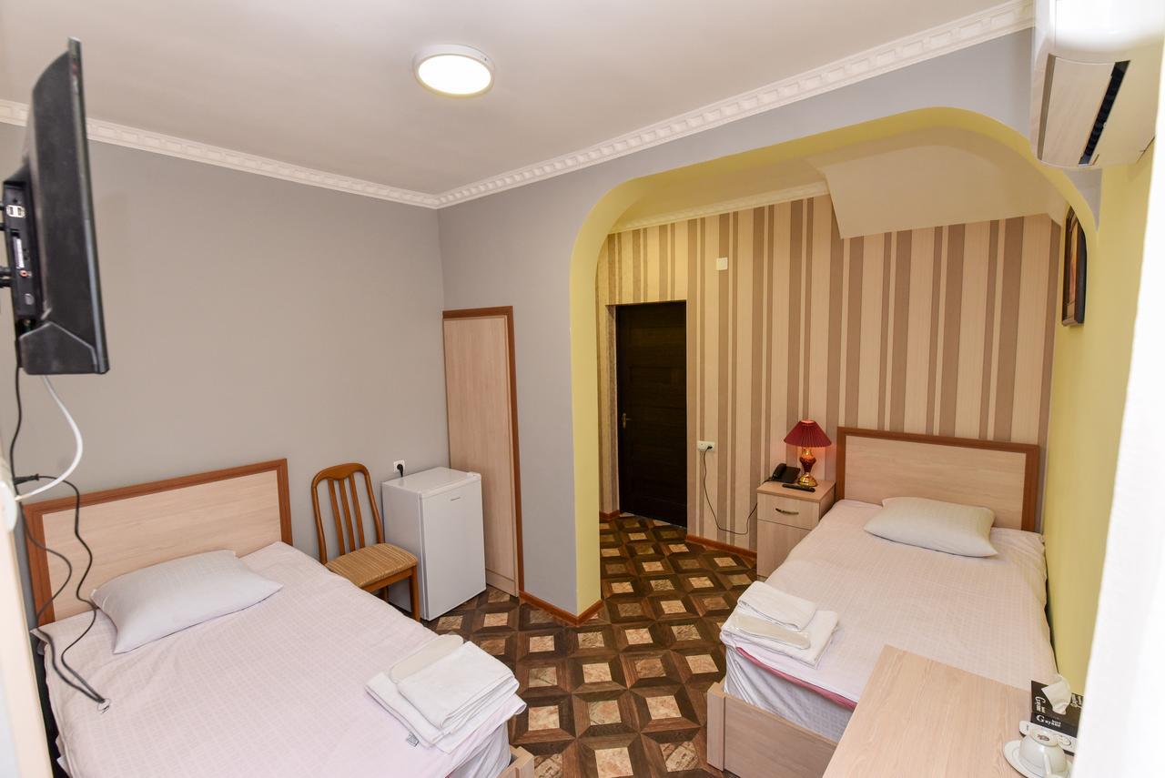 Gayane Hotel อาลาแวร์ดิ ภายนอก รูปภาพ