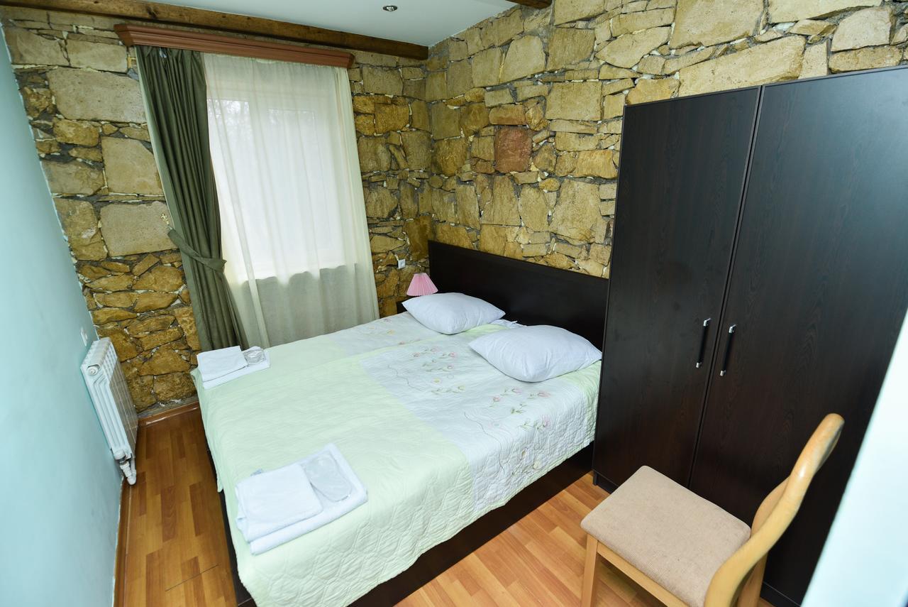 Gayane Hotel อาลาแวร์ดิ ภายนอก รูปภาพ